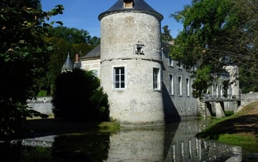 Château de Monteaux et Moulin de Giesvres, Chapelle. Visite du Parc: Moulin et Chapelle sont ouverts au public.
