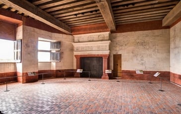 Visite libre de l'échansonnerie du XVIIᵉ siècle et des combles Renaissance