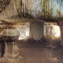Visite libre de la grotte pétrifiante de Trôo