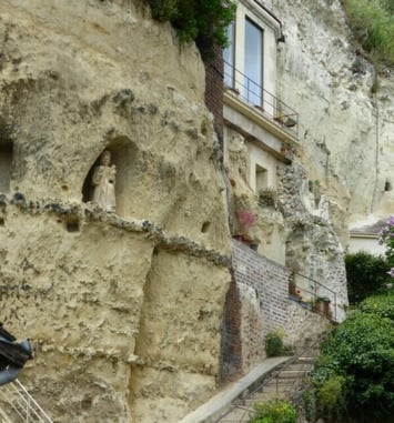 Visite commentée de la cité médiévale et troglodytique de Trôo