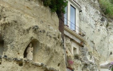 Visite commentée de la cité médiévale et troglodytique de Trôo